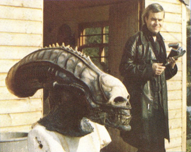 alien behind the scenes