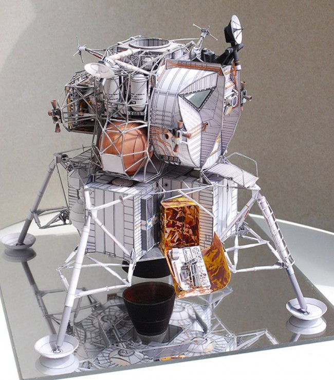 sci fi ship papercraft