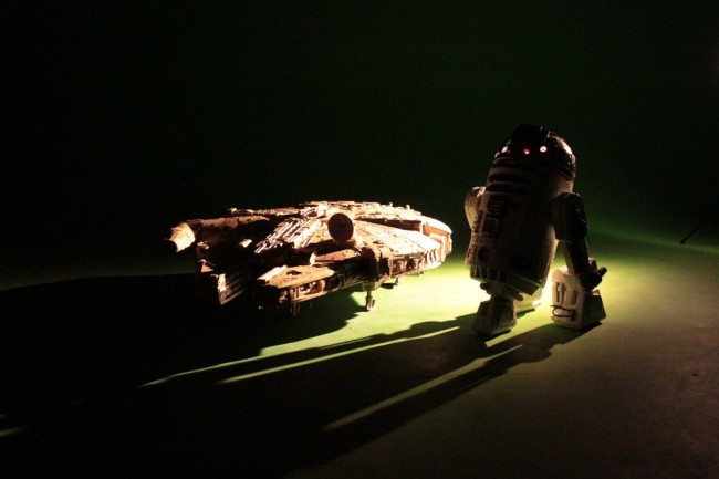 cardboard star wars millenium falcon 16