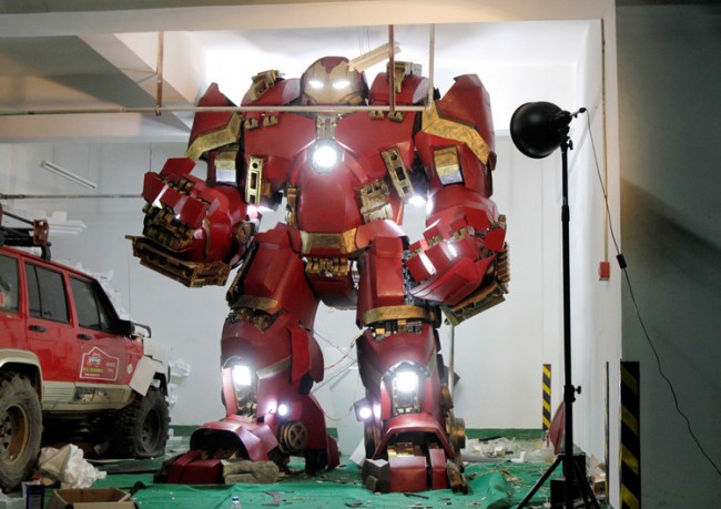 Fan Builds Amazing Life-Size Hulkbuster Armor