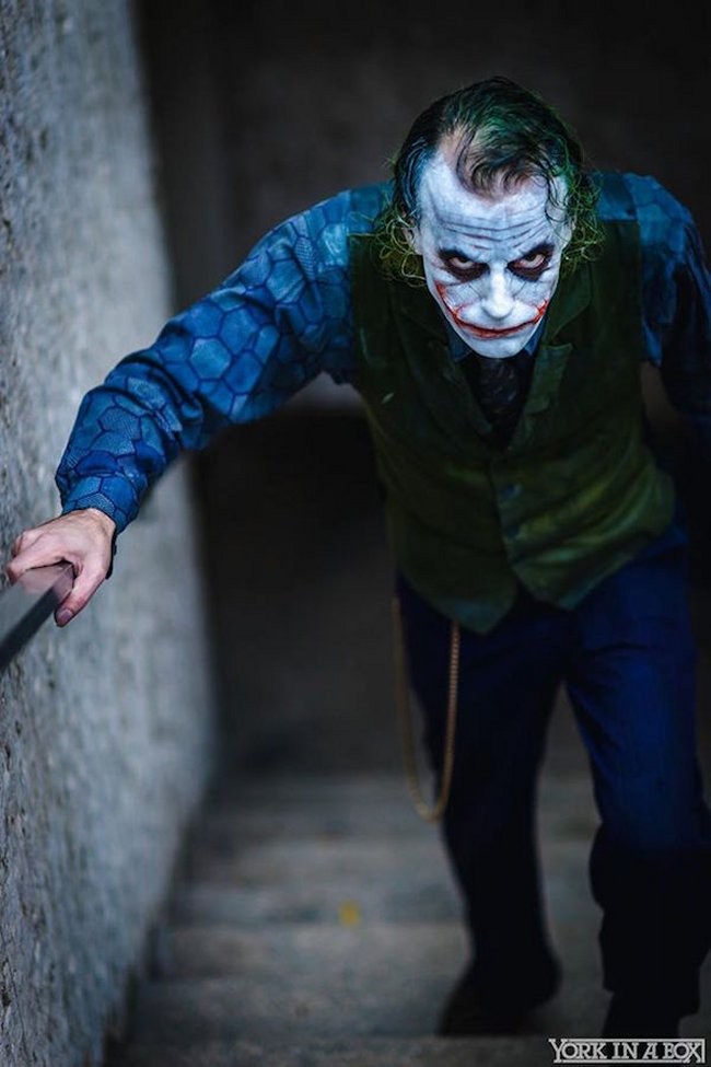 Amazing Heath Ledger Joker Cosplay