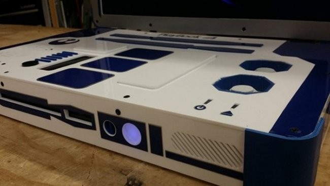 R2-D2 PS4 Laptop Mod
