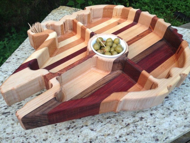 Millennium Falcon Chip Dip Tray
