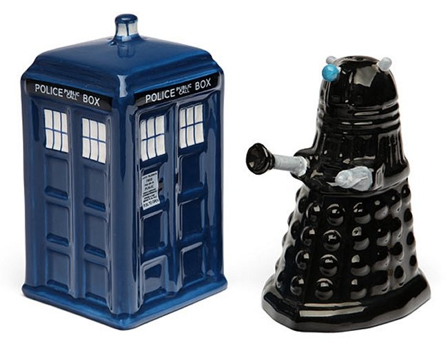Doctor Who TARDIS And Dalek Salt And Pepper Shaker Set