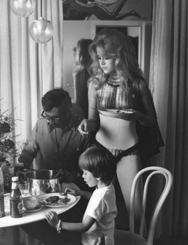 Behind The Scenes Photos Of Barbarella