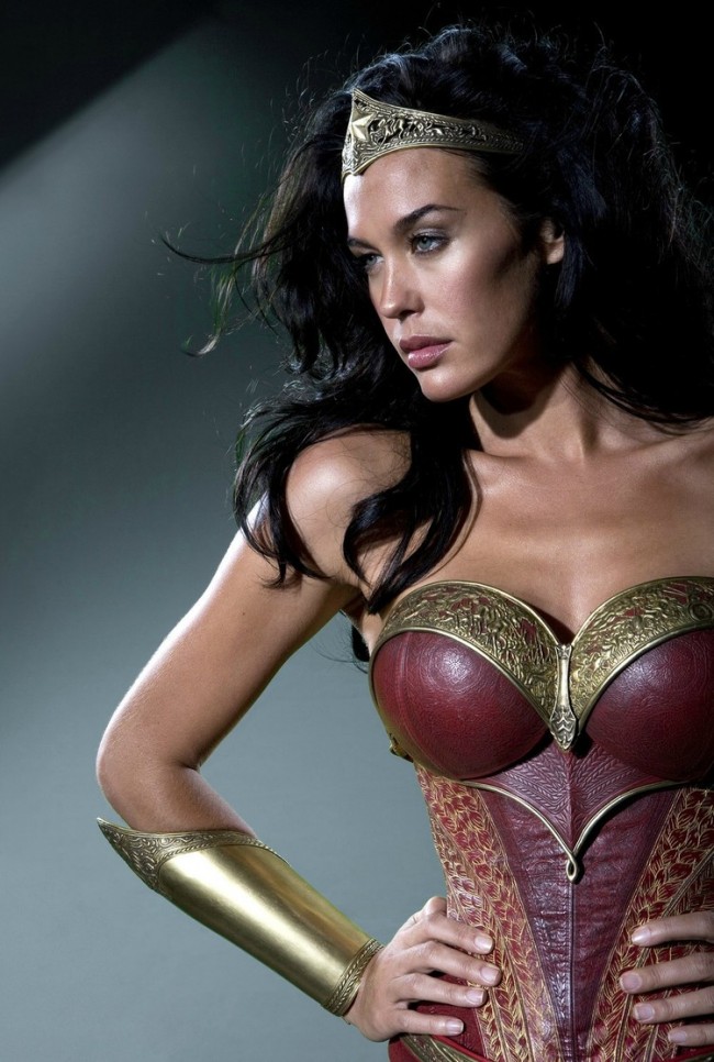 Photos of Wonder Woman From George Miller's Justice League Movie