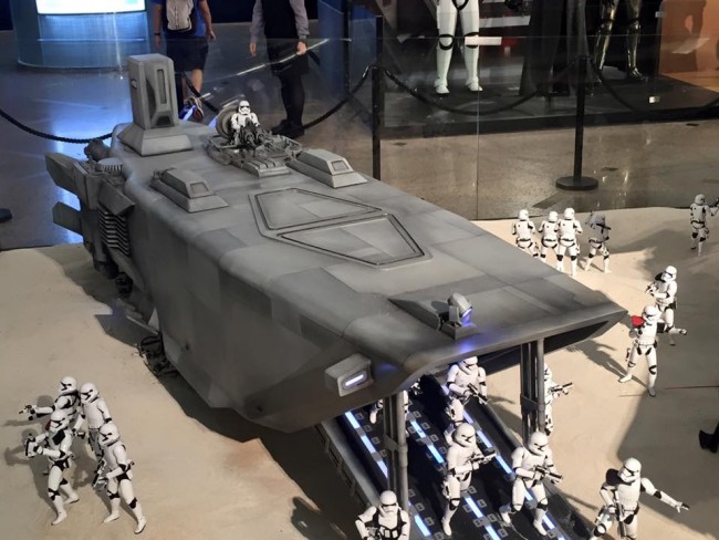 Sixth Scale Star Wars Drop Ship By Hot Toys