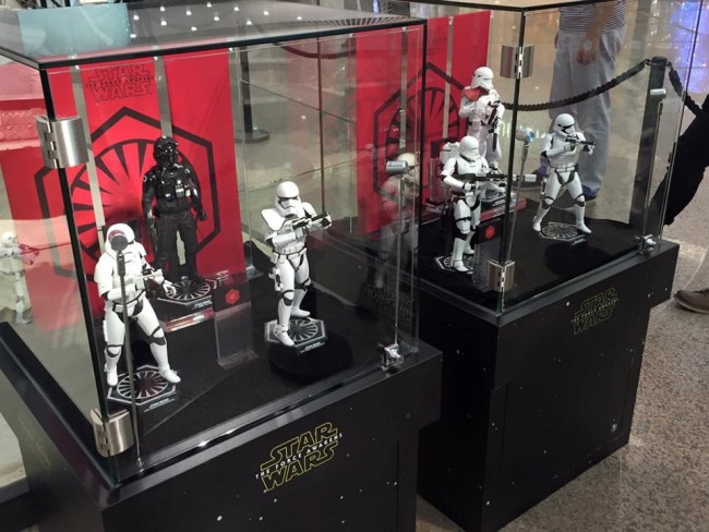 Sixth Scale Star Wars Drop Ship By Hot Toys