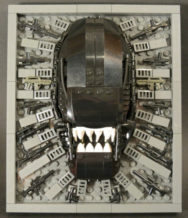 Alien And Predator LEGO Portraits