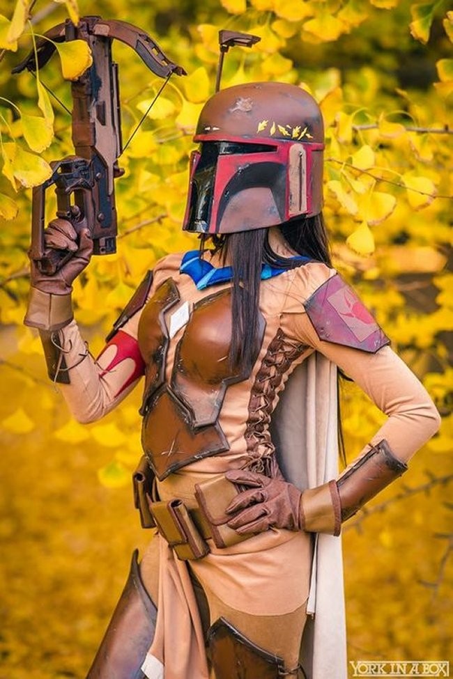 Boba Fett and Pocahontas Mashup Cosplay