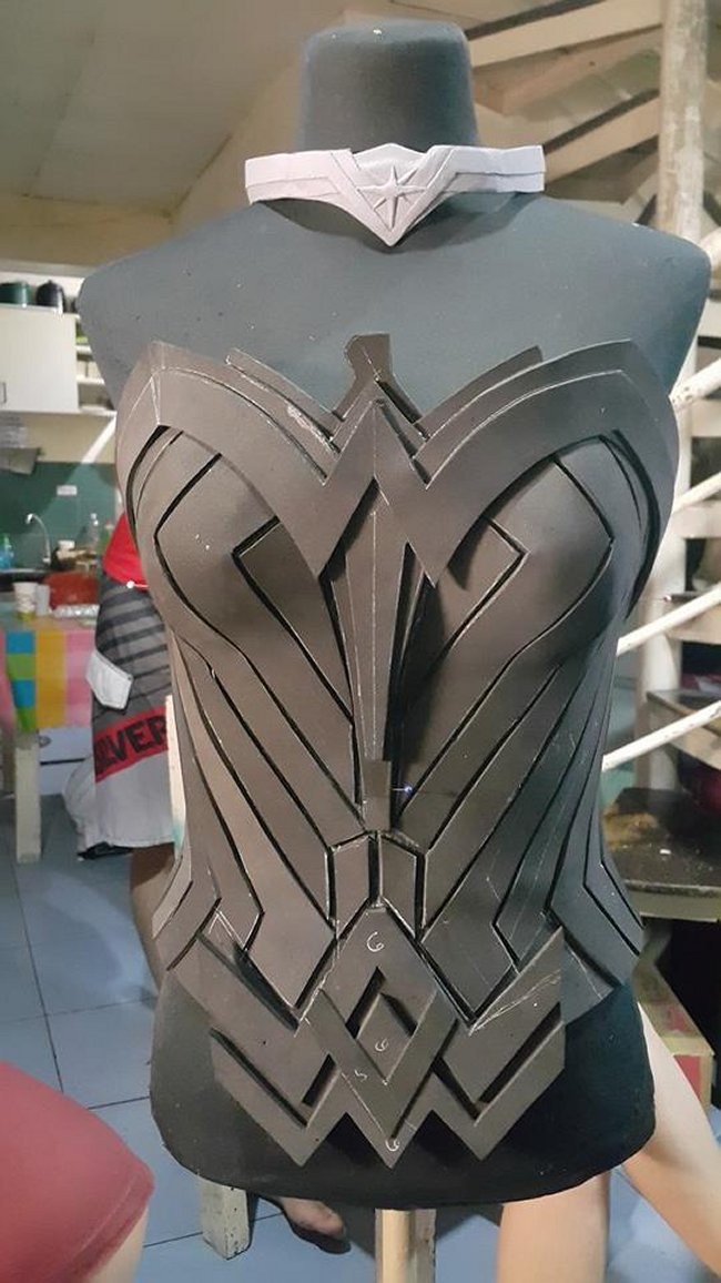 Batman v Superman Wonder Woman Cosplay