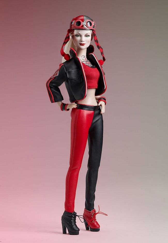 Gotham City Garage Catwoman And Harley Quinn Dolls From Tonner