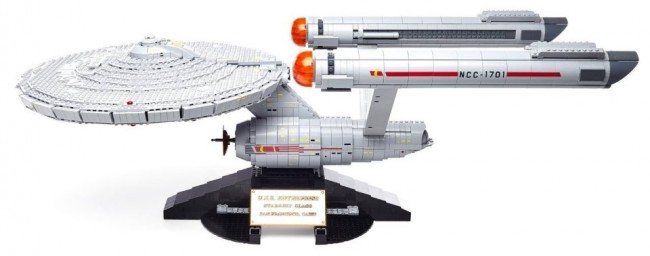 The Mega Bloks U.S.S. Enterprise Is Huge