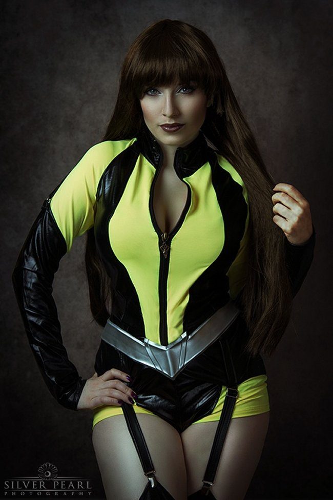 Stunning Silk Spectre Cosplay by La Esmeralda